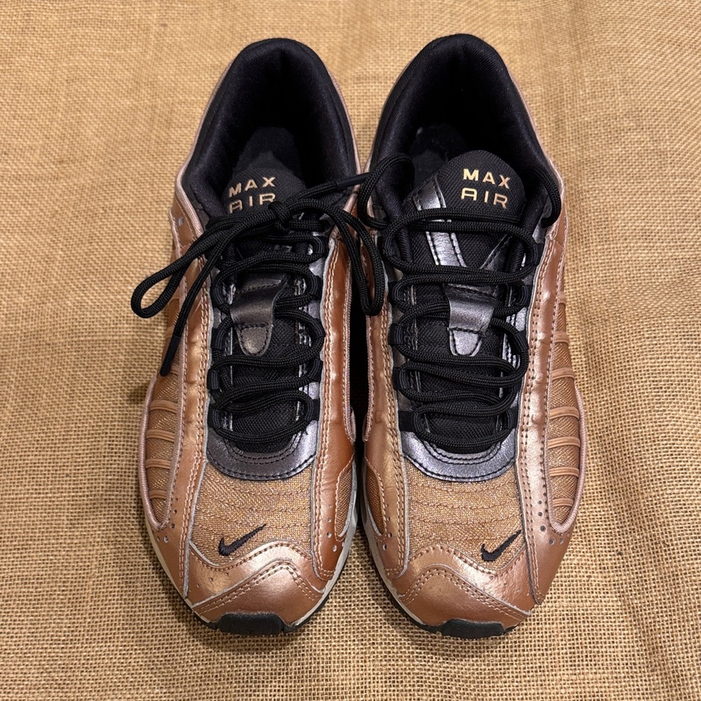 Nike Max Air women’s size 8 rose gold/copper/black